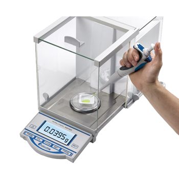 Accuris™ Analytical Balance with internal calibration, 210 grams, readability 0.0001grams, 115V