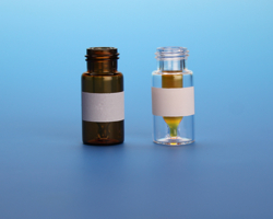 [4250-30209M1232A] 300µL Amber R.A.M.™ Interlocked™ Vial/Insert, 12x32mm, 9mm Thread with White Marking Spot, 100/pk